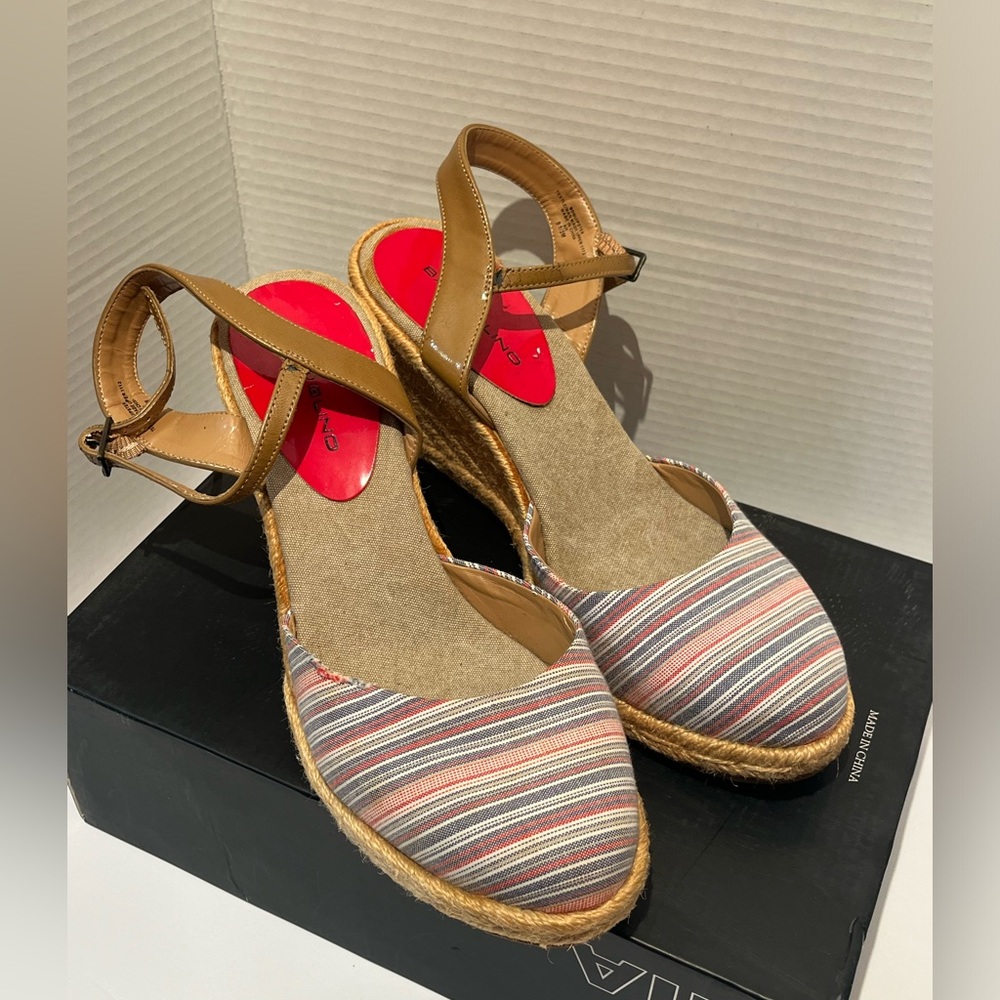 Bandolino Striped Espadrille Wedge Sandals  9.5